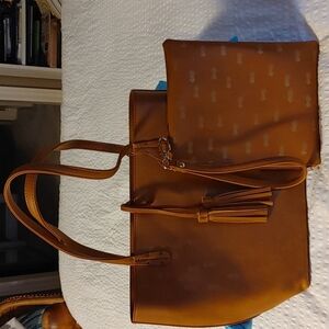 💚Imoshin Pineapple print tote bag with clutch Nwt